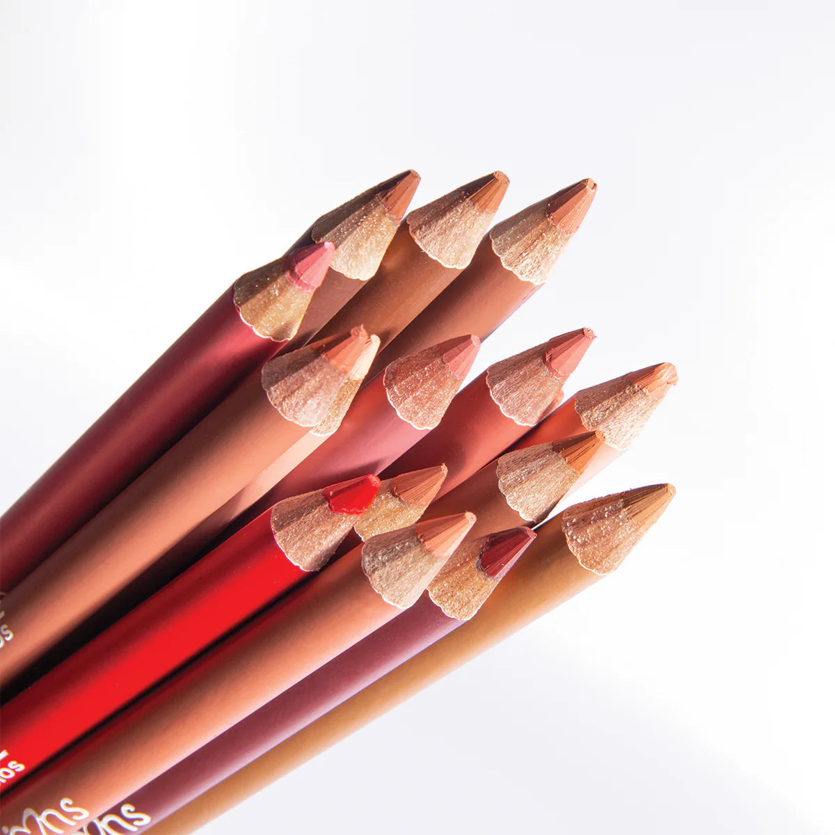 LAPIZ DELINEADOR DE LABIOS BEAUTY CREATIONS